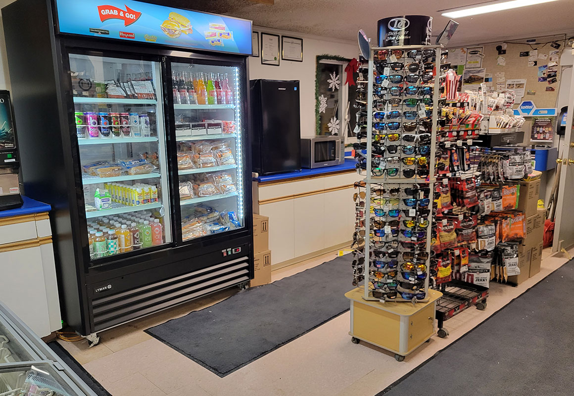 Convenience store open: 6:00 AM ~ 9:00 PM